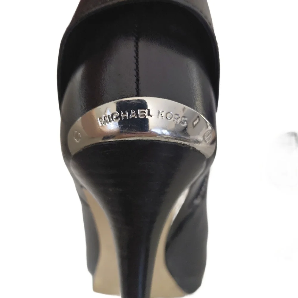 Michael Kors Black Leather Peep Toe Heeled Ankle Boots Size 7 M Booties